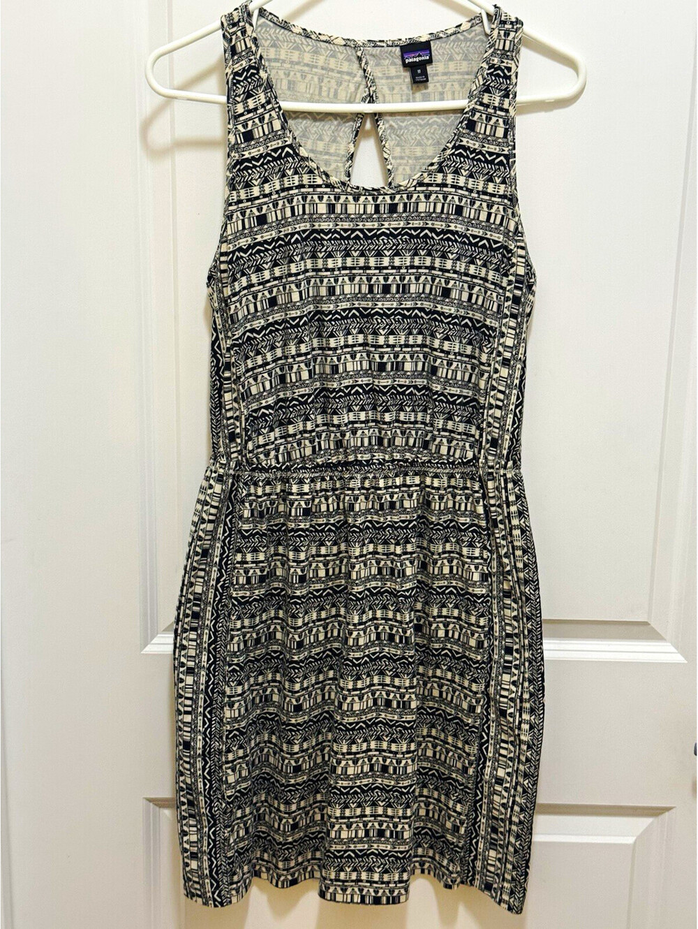 Patagonia Women’s M Black White Geometric Print Racerback Dress Keyhole Back